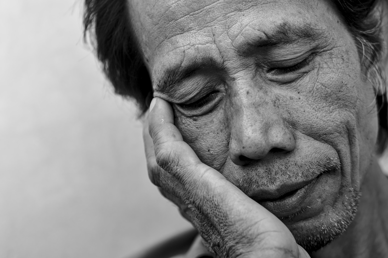 The Power of Sleep: Why Quality Rest Becomes Non-Negotiable as We Age