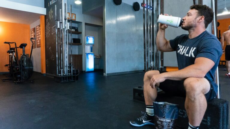 Optimizing pre and post workout nutrition to improve insulin sensitivity after weight training
